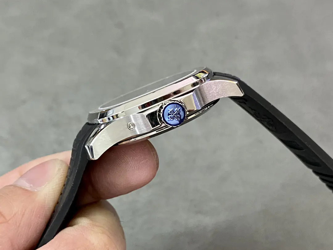 Patek Philippe Aquanaut 5164A-001 - Image 7