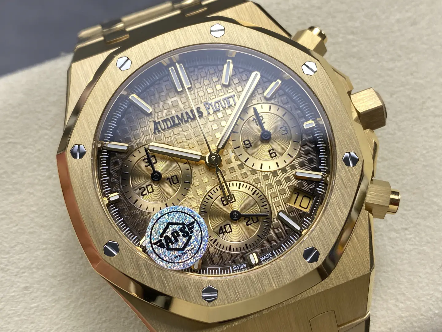 Audemars Piguet Royal Oak Chronograph Smoked Champagne dial 26240BA.OO.1320BA.02 - Image 2