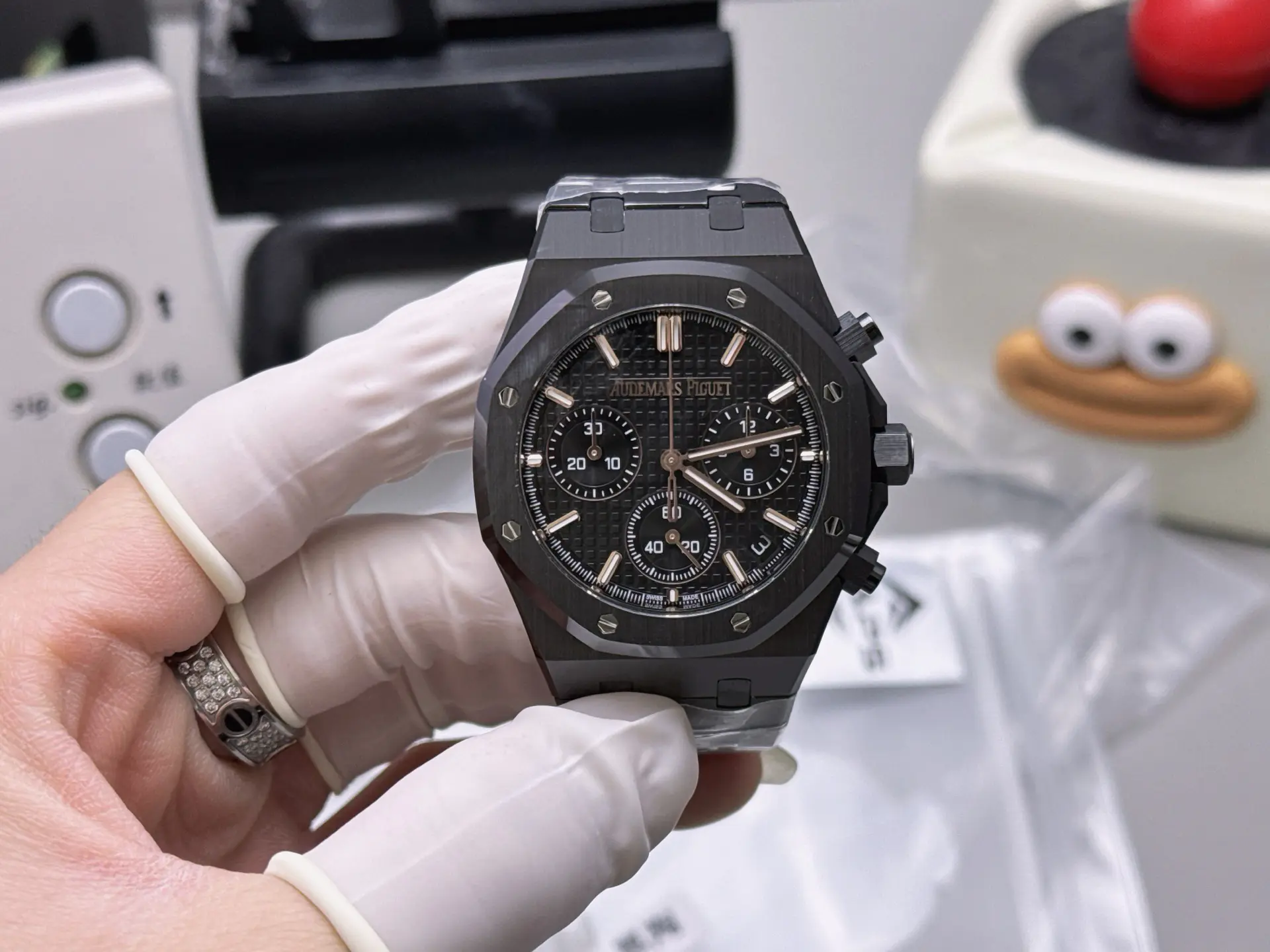 Audemars Piguet Royal Oak Chronograph Ceramic Black Dial 41mm Ref. 26240CE.OO.1225CE.02 - Image 2
