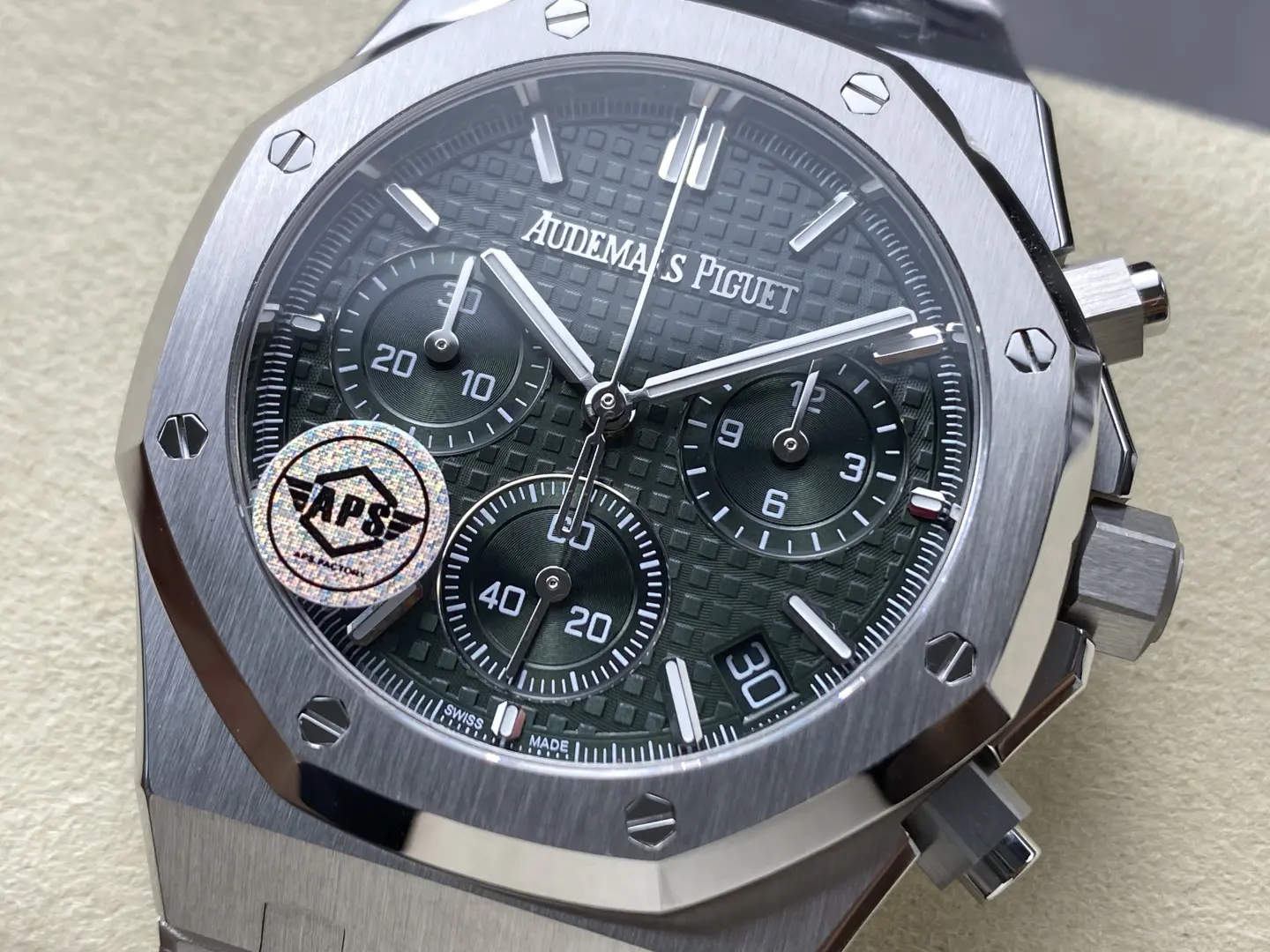 Audemars Piguet Royal Oak Chronograph Steel Green Dial 41mm Ref. 26240ST.OO.1320ST.08 - Image 3