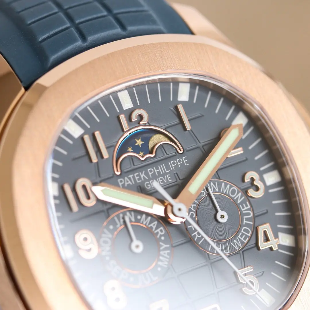 Patek Philippe AQUANAUT Series 5261R-001 39.99mm - Image 7