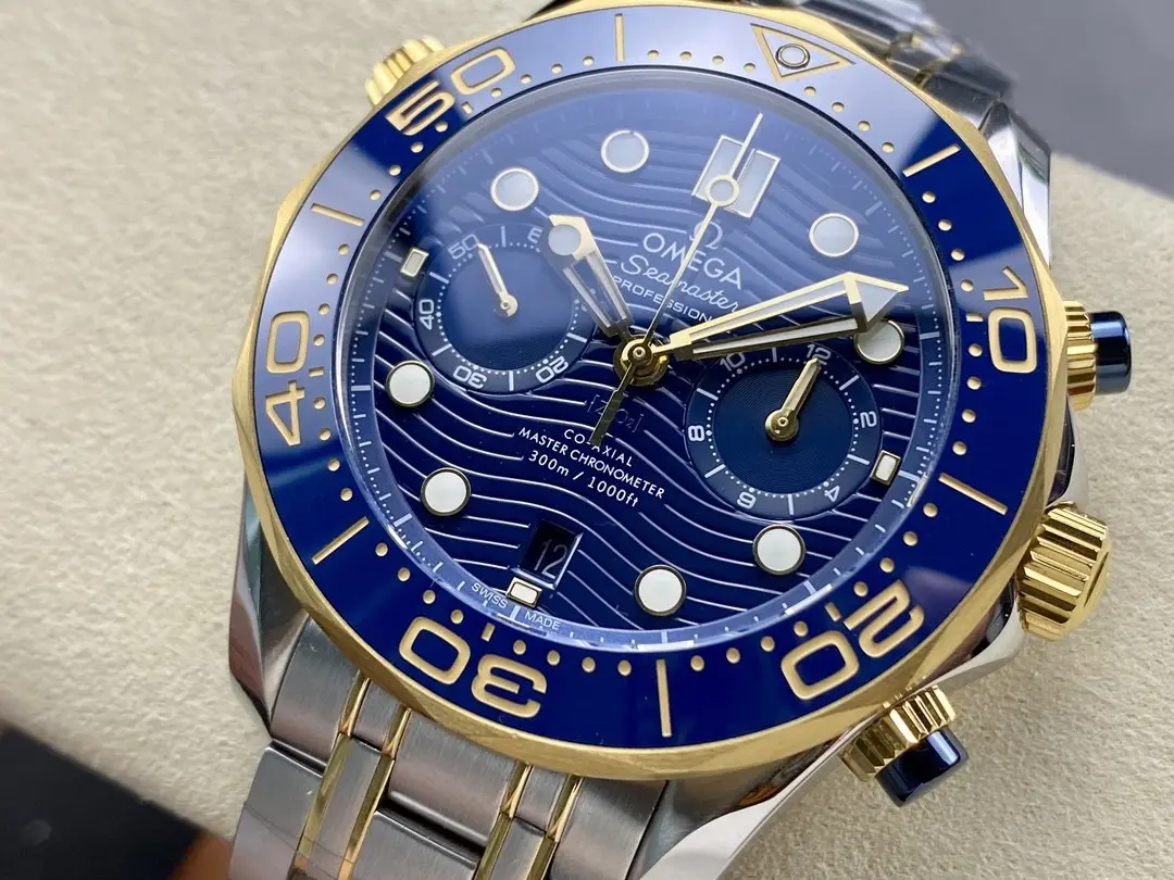 Omega Seamaster Diver 300m Steel Blue Dial 44mm Ref. 210.20.44.51.03.001 - Image 3