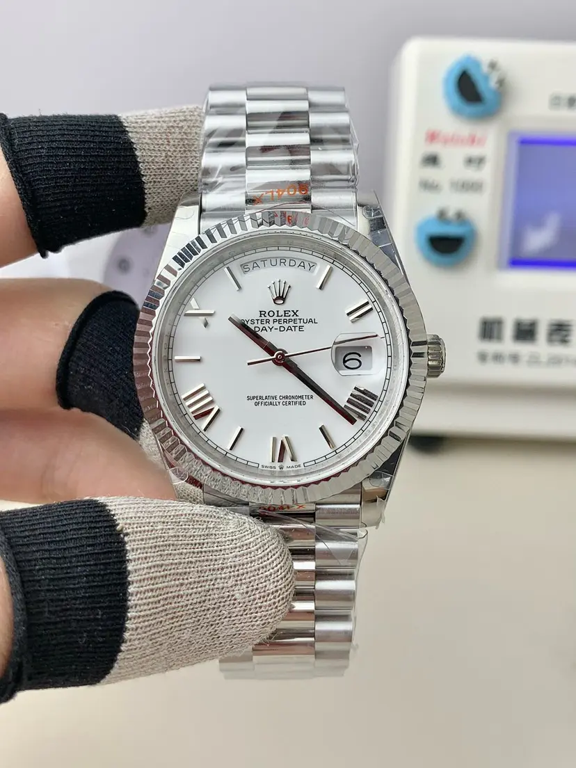 Rolex Day-Date 40MM White Roman Dial 228239-0046 - Image 2