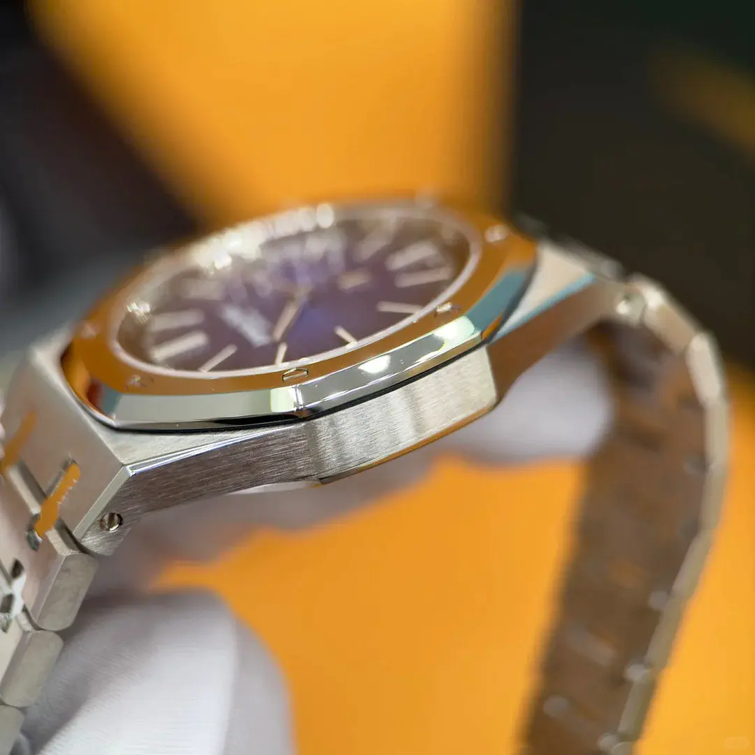 Audemars Piguet Royal Oak Series 15202 IP OO.1240IP.01 39mm - Image 4