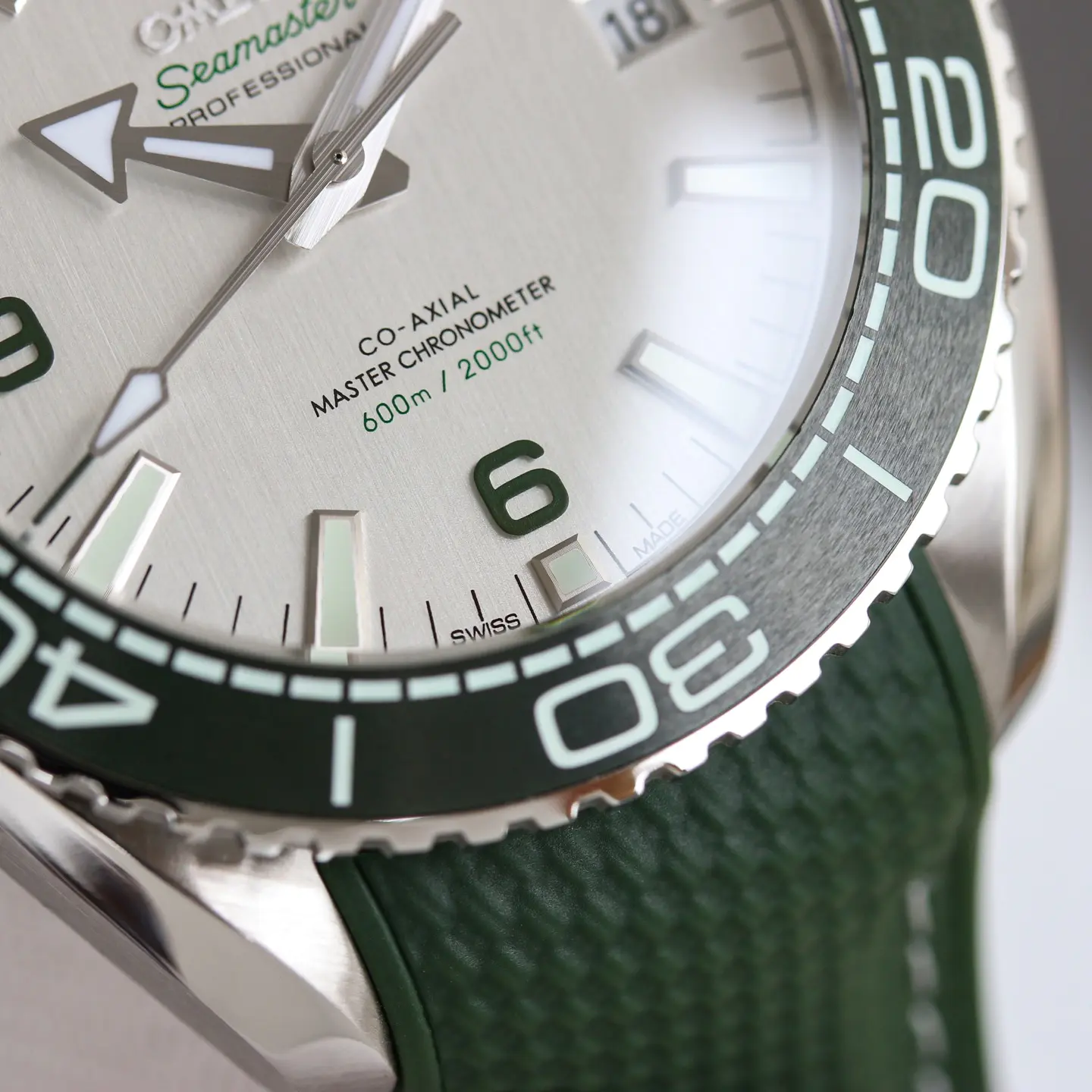Omega Seamaster Planet Ocean 600m 43.5mm 215.32.44.21.06.001 - Image 6