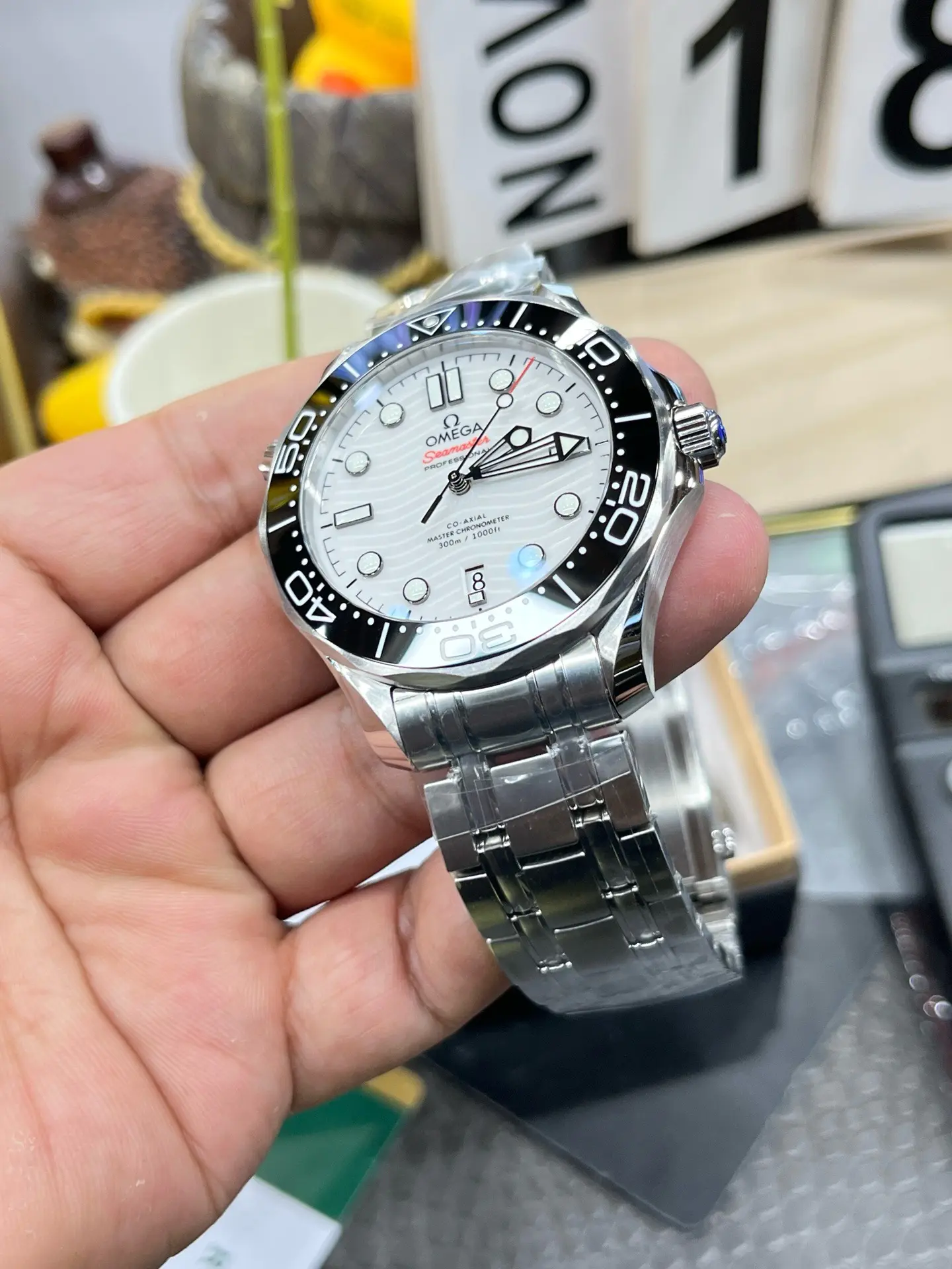 Omega Seamaster Diver 300m Steel White Dial 42mm Ref. 210.30.42.20.04.001 - Image 10