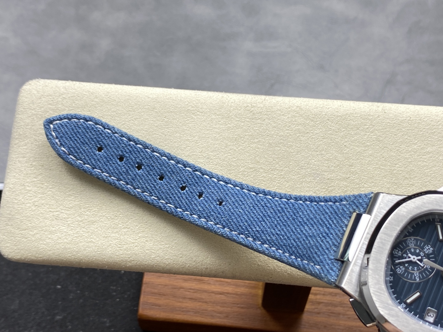 Patek Philippe Sport Elegance Series 5980/60G-001 - Image 7