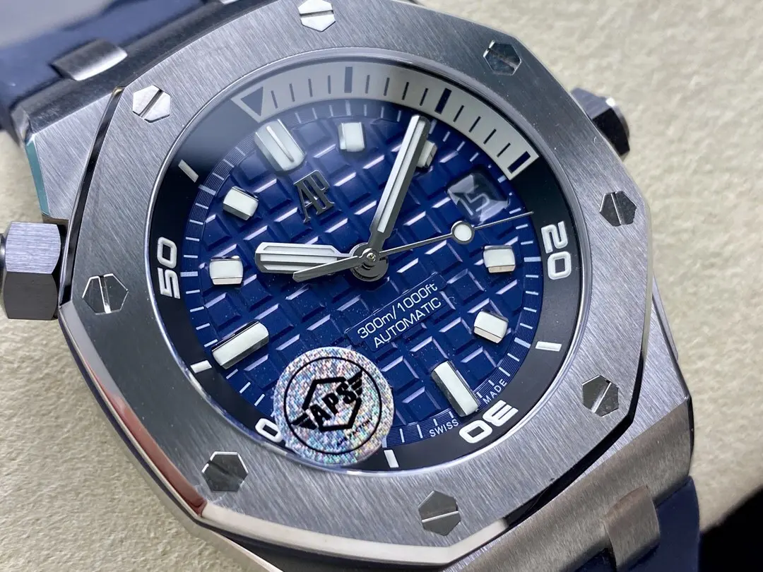 Audemars Piguet Royal Oak Offshore Diver Steel Blue Dial 42mm Ref. 15720ST.OO.A027CA.01 - Image 3