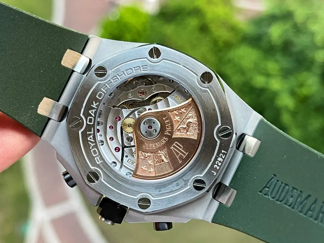 Audemars Piguet Royal Oak Offshore Chronograph Titanium Green Dial 42mm Ref. 26238TI.OO.A056CA.01 - Image 8