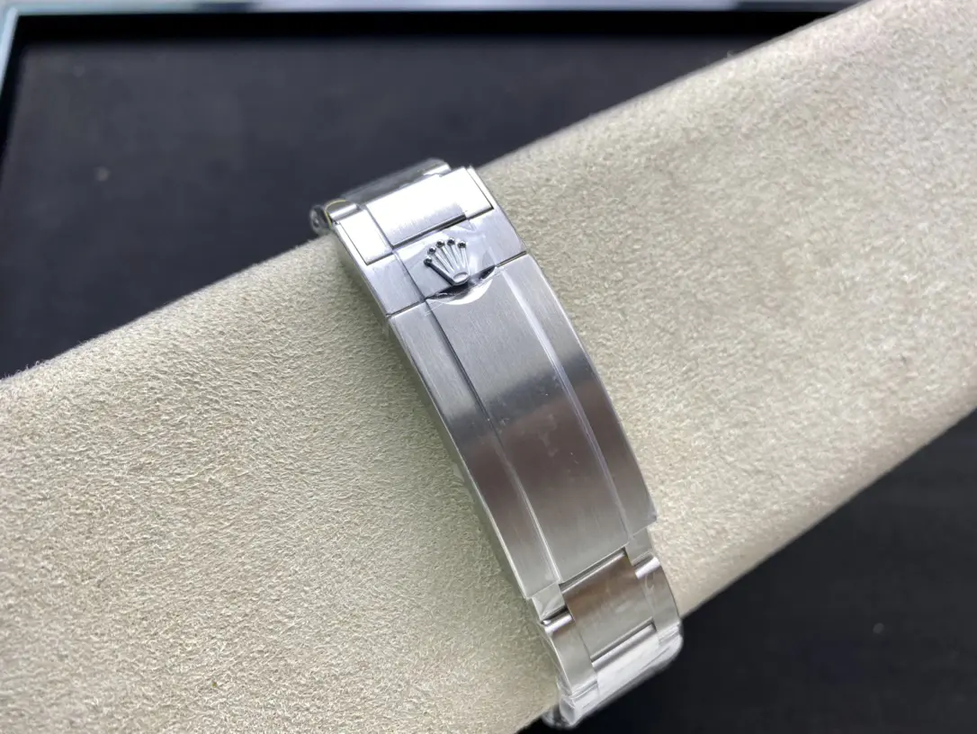 Rolex Submariner m124060-0001 - Image 9