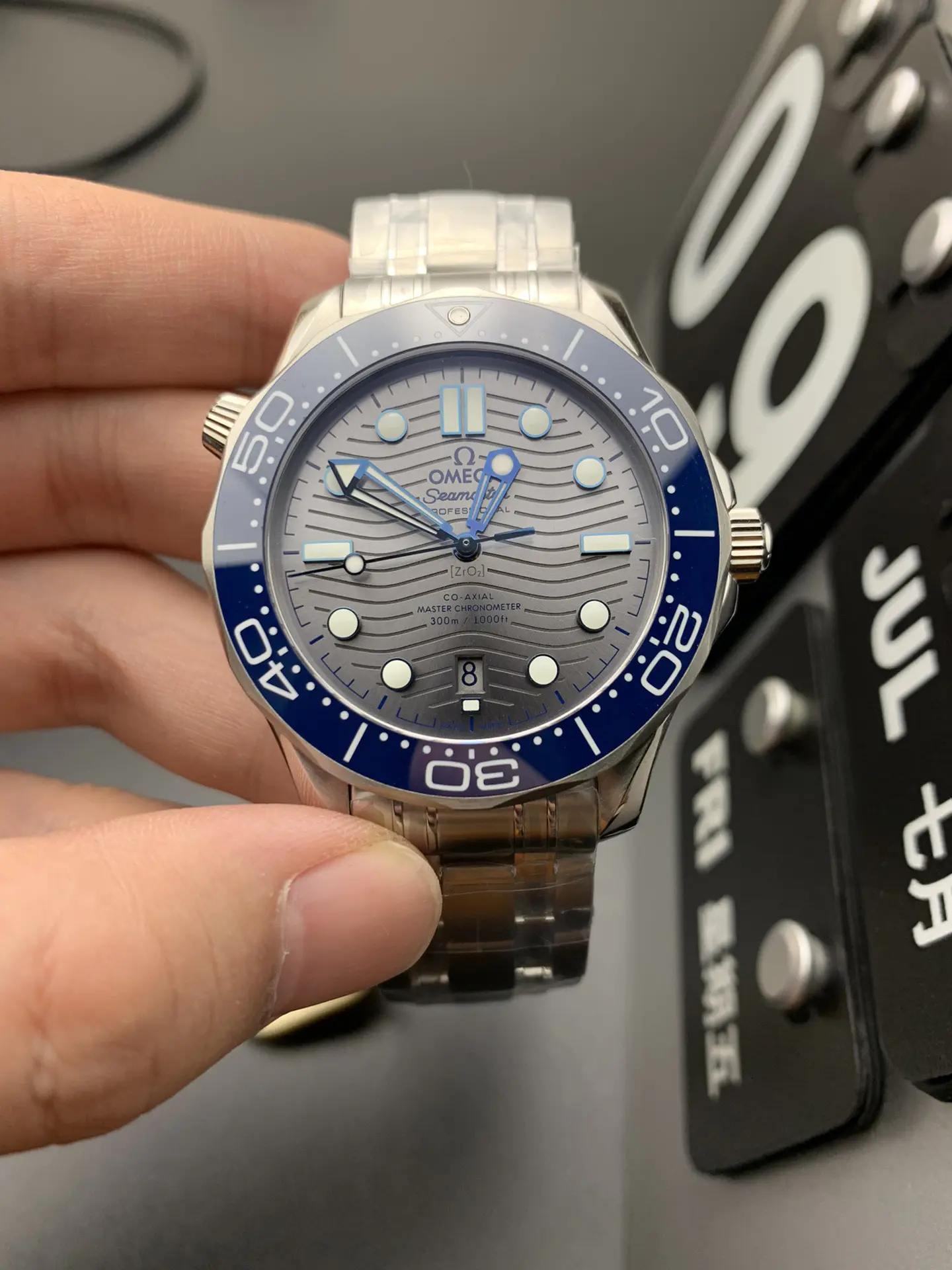 Omega Seamaster Diver 300m Steel Grey Dial 42mm Ref. 210.30.42.20.06.001 - Image 2