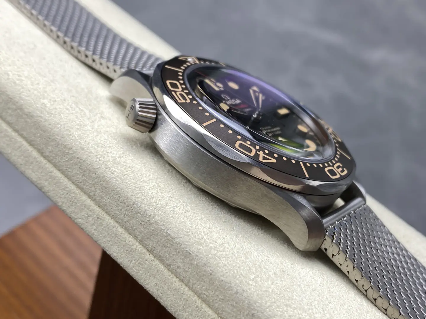 Omega Seamaster Diver 300m 'No Time to Die' James Bond 42mm Ref. 210.90.42.20.01.001 - Image 5