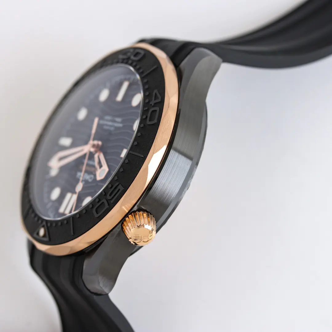 Omega Seamaster Diver 300m Rose Gold & Ceramic Black Dial 43mm Ref. 210.62.44.20.01.001 - Image 6