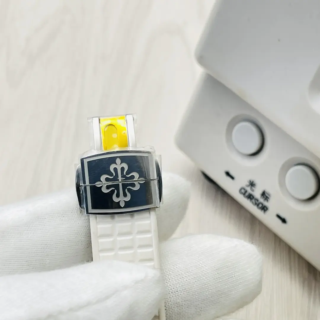 Patek Philippe Aquanaut Diamond Ladies Watch 5067A-024 - Image 9