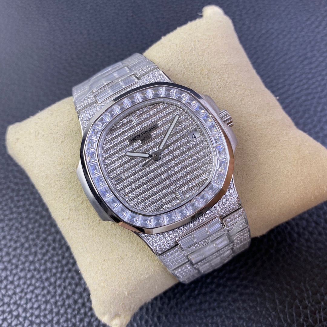 Patek Philippe Nautilus 5719/10G-010 - Image 3