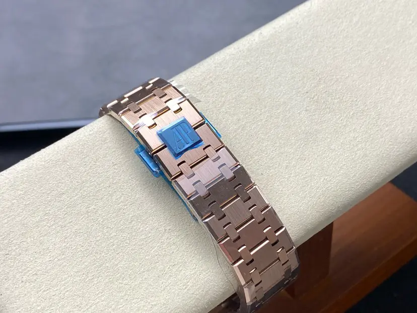 Audemars Piguet Royal Oak Chronograph Rose Gold Blue Dial 41mm Ref. 26240OR.OO.1320OR.05 - Image 9