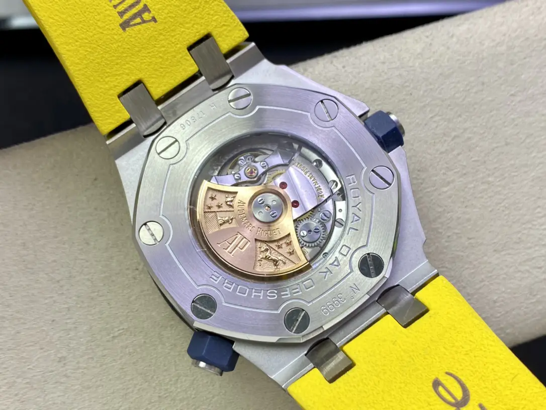 Audemars Piguet Royal Oak Offshore Diver 42mm Men's Watch - Ref: 15710ST.OO.A051CA.01 - Image 7
