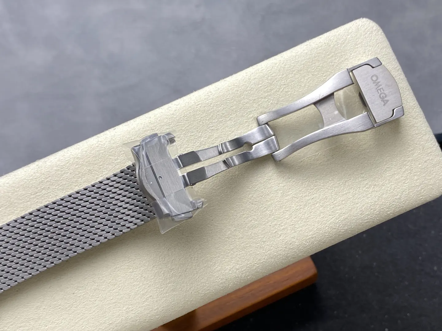 Omega Seamaster Diver 300m 'No Time to Die' James Bond 42mm Ref. 210.90.42.20.01.001 - Image 8