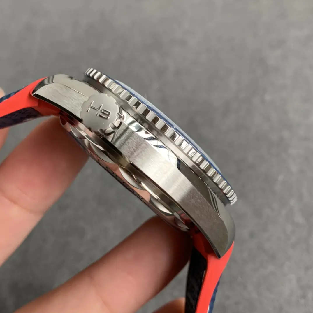 Omega Seamaster Planet Ocean 600m 43.5mm - America's Cup 215.32.43.21.04.001 - Image 6