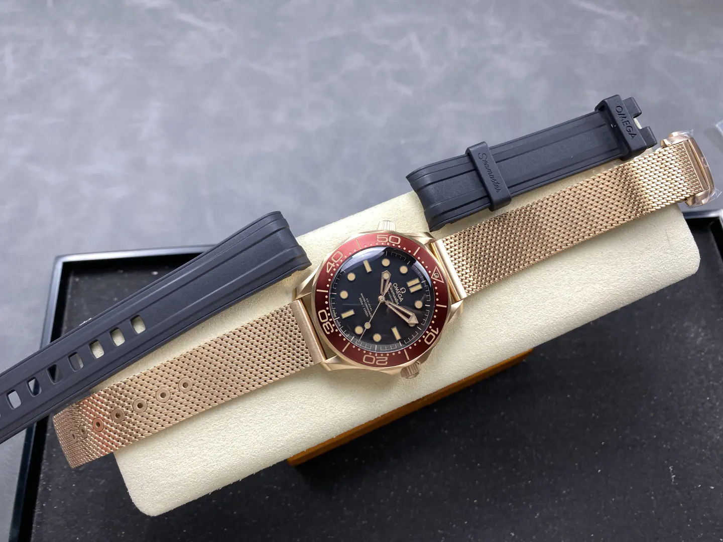Omega Seamaster Diver 300m 42mm 210.90.42.20.01.003 - Image 8