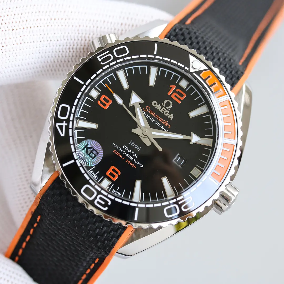 Omega Seamaster Planet Ocean 600m 43.5mm 215.32.44.21.01.001 - Image 4