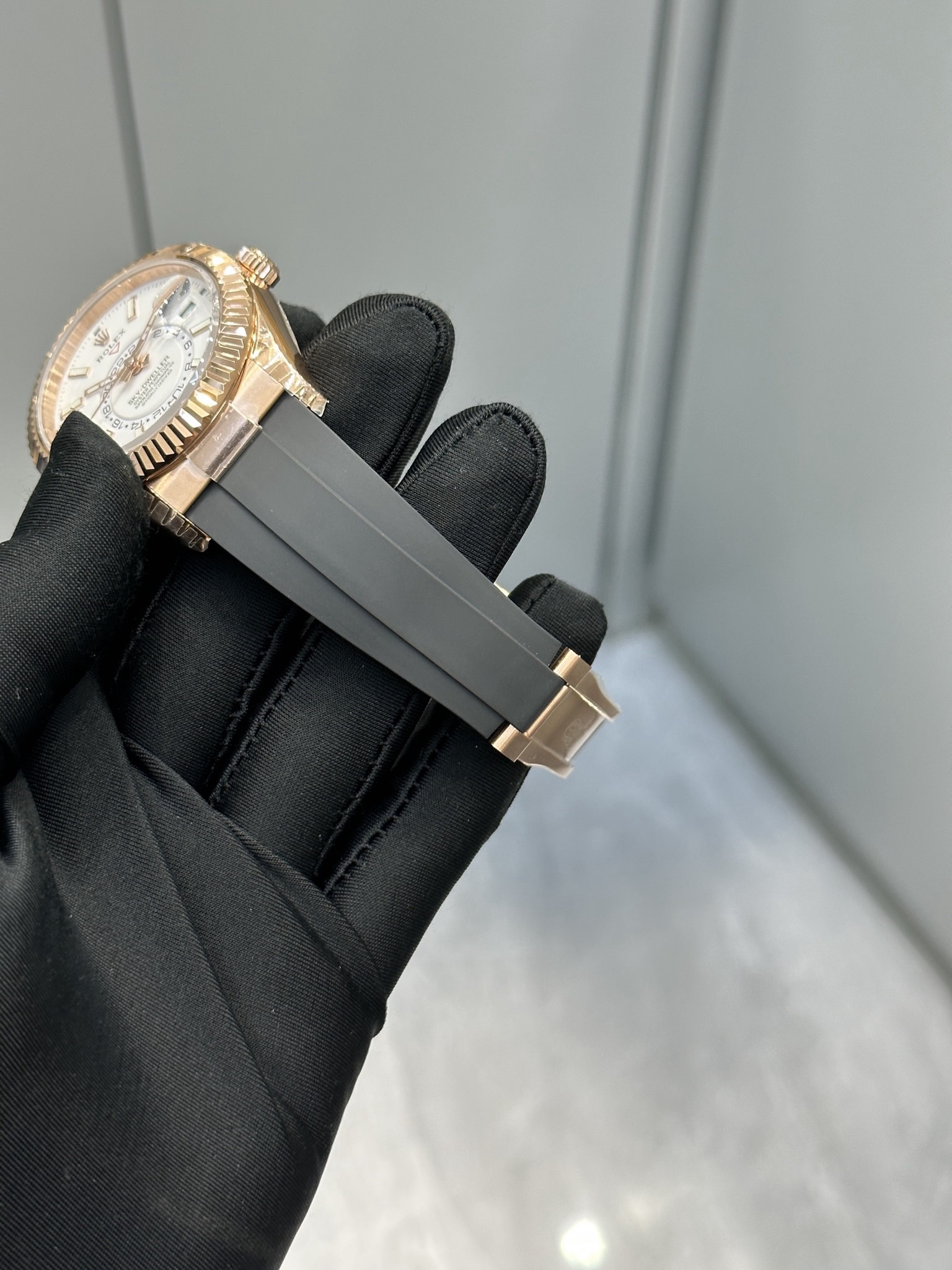 Rolex Sky-Dweller Oyster Perpetual m336235-0003 - Image 4