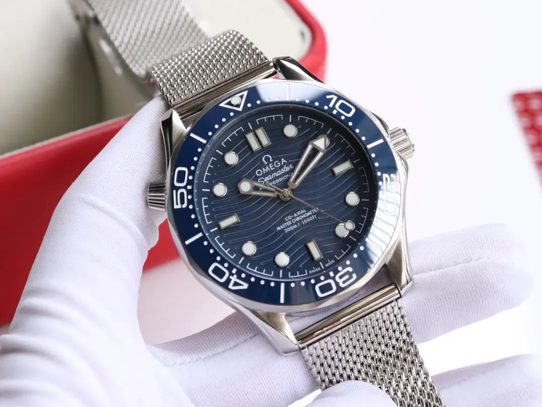 Omega Seamaster Diver 300m "James Bond 60th Anniversary" Steel Blue Dial 42mm Ref. 210.30.42.20.03.002 - Image 5