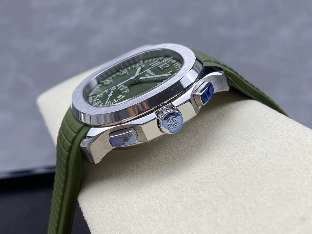 Patek Philippe Aquanaut Khaki Green 5968G-010 - Image 7