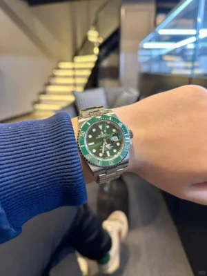 Rolex-Submariner -116610LV-0002