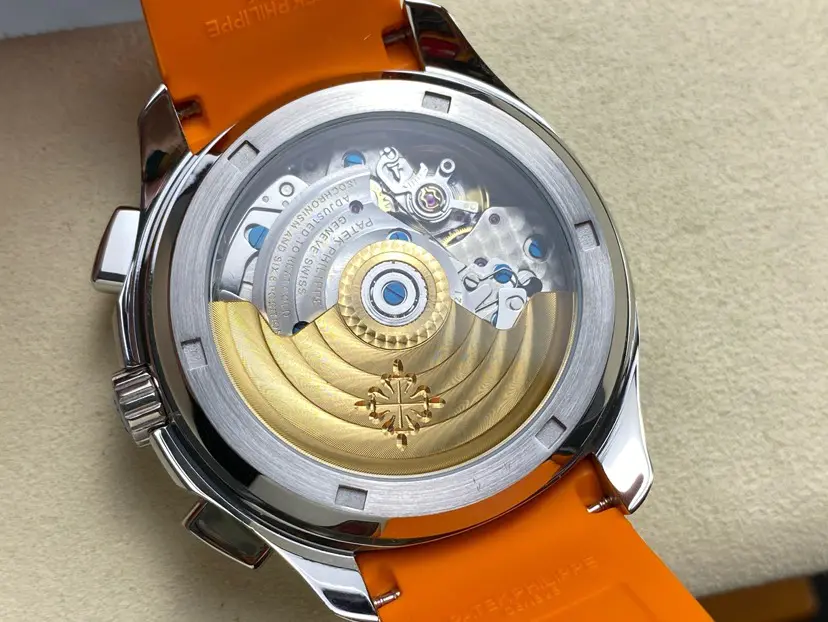 Patek Philippe AQUANAUT Series 5968A-001 - Image 7