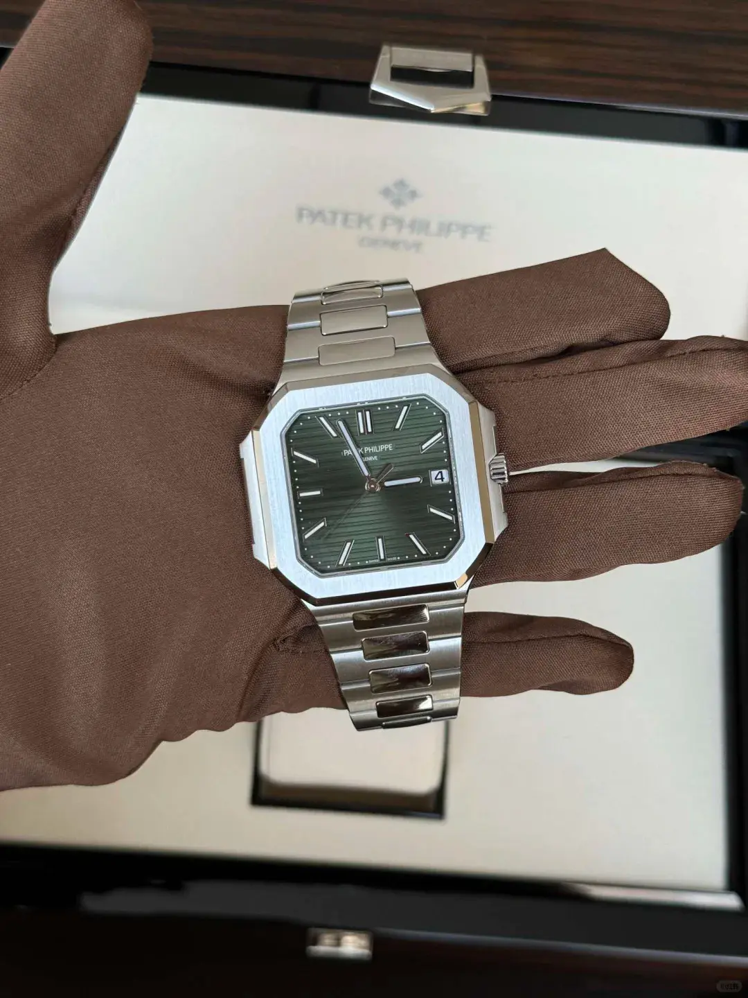 Patek Philippe Cubitus 45mm Green Dial Stainless Steel Bracelet 5821/1A - Image 7