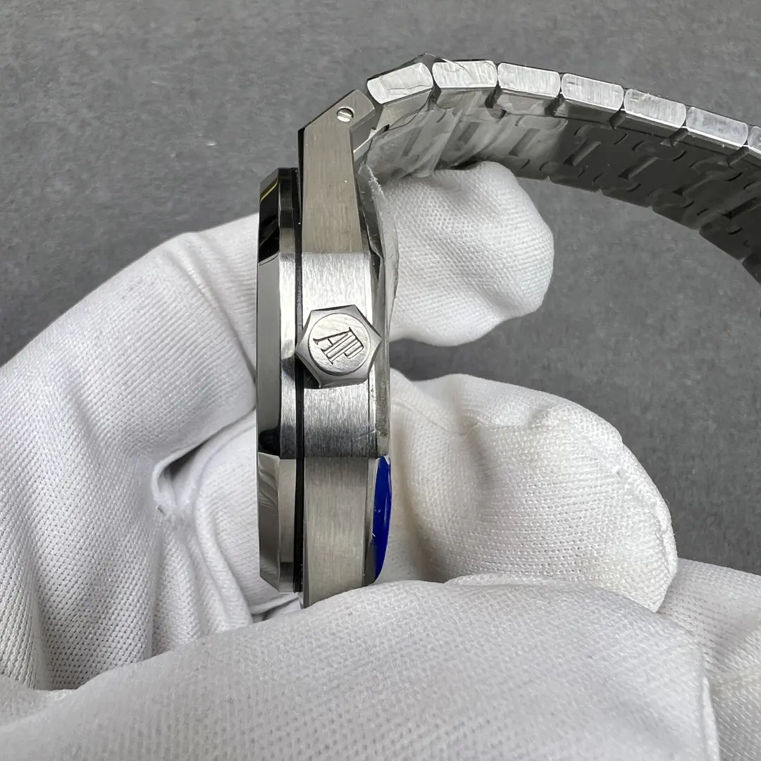 Audemars Piguet Royal Oak Selfwinding "50th Anniversary" Steel Blue Dial 41mm - Image 6