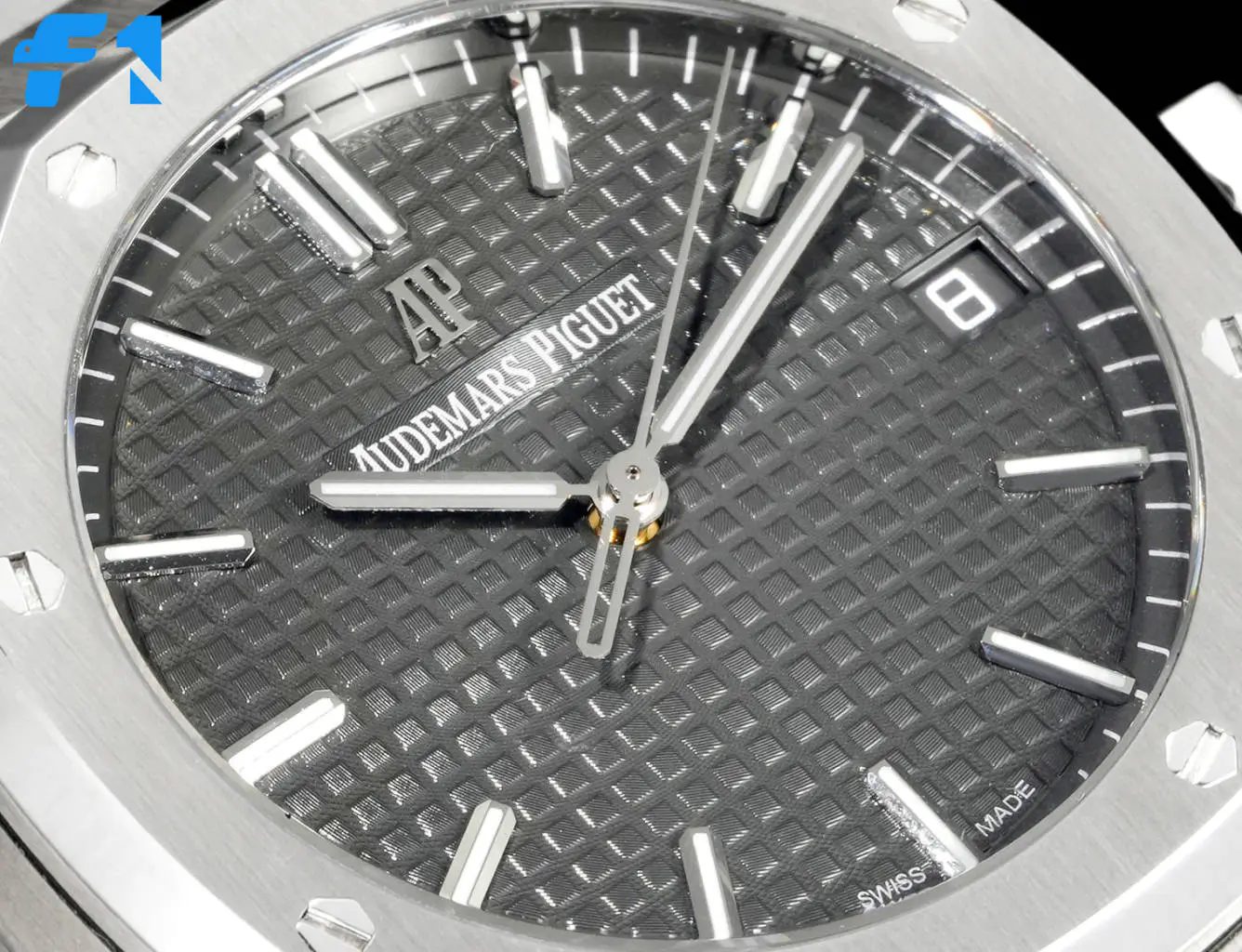 Audemars Piguet Royal Oak "50th Anniversary" 37mm Grey Dial Reference 15550ST.OO.1356ST.03 - Image 4
