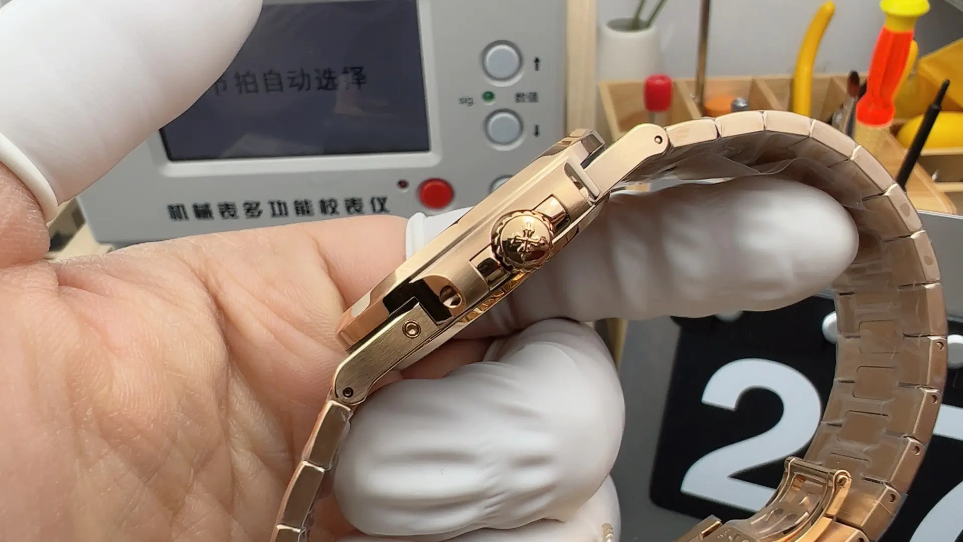 Swiss movement 1:1 super clone-Patek Philippe Nautilus Moon Phase Rose Gold Watch 5712/1R-001 - Image 5