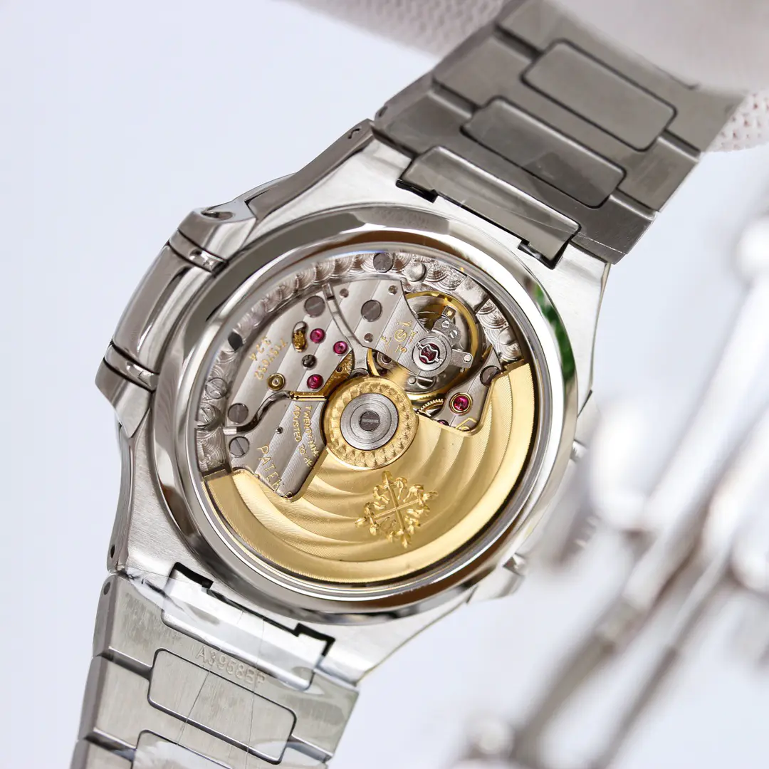 Patek Philippe Nautilus Steel 7118-1200A-001 - Image 5