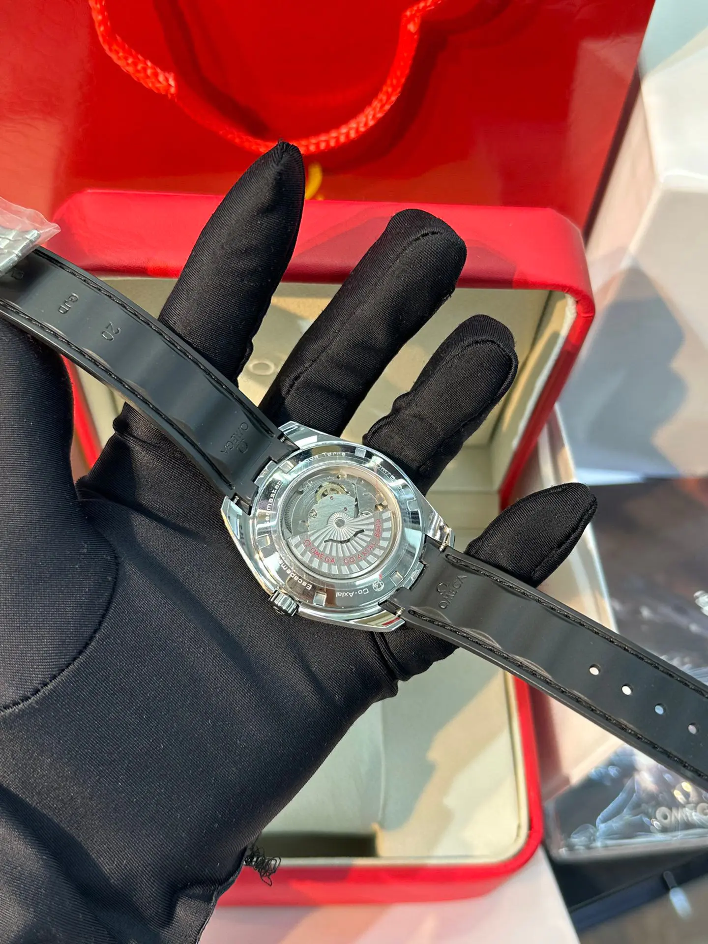 Omega Co-Axial Master Chronometer GMT Worldtimer 43 mm 220.92.43.22.99.001 - Image 6