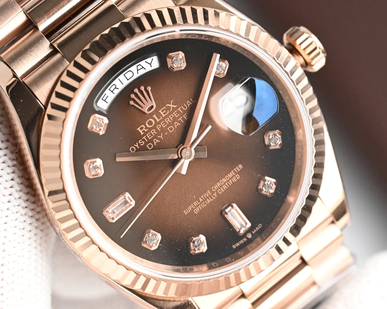 Rolex Day-Date 36mm 128235-0037 Rose gold - Image 5