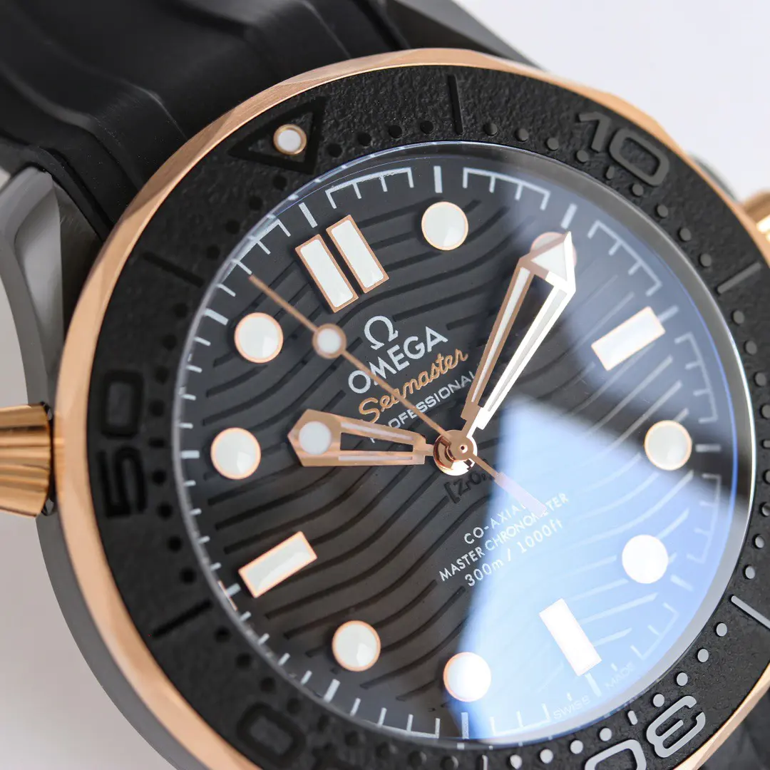 Omega Seamaster Diver 300m Rose Gold & Ceramic Black Dial 43mm Ref. 210.62.44.20.01.001 - Image 4