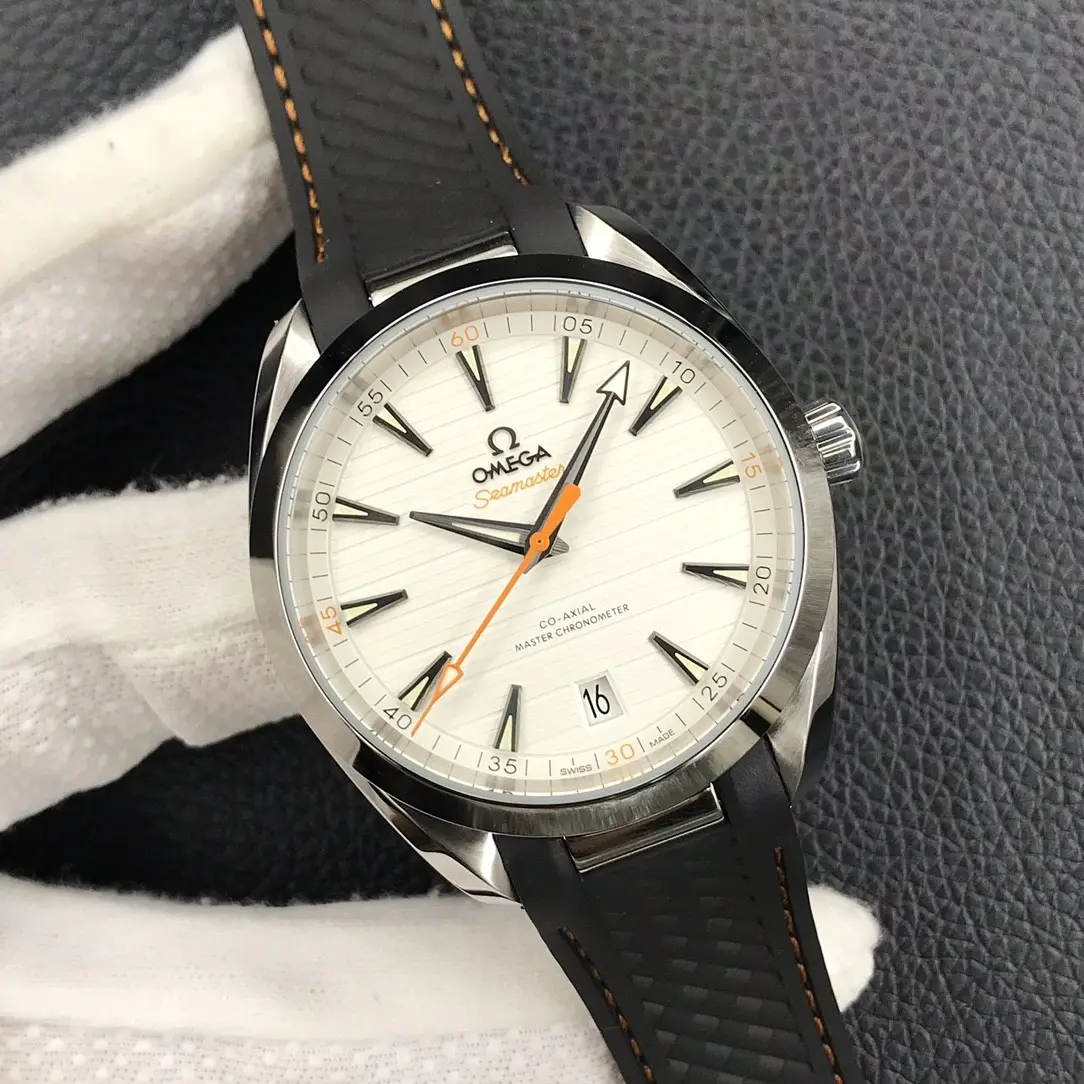 Omega Aqua Terra Steel Silver Dial 41mm Ref. 220.12.41.21.02.002 - Image 3