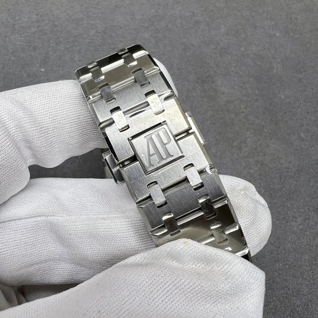 Audemars Piguet Royal Oak Selfwinding "50th Anniversary" Steel Blue Dial 41mm - Image 10
