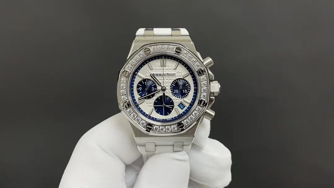 Audemars Piguet Royal Oak Offshore Lady Chronograph Steel Diamond Silver Dial 37mm Ref. 26231ST.ZZ.D010CA.01 - Image 2