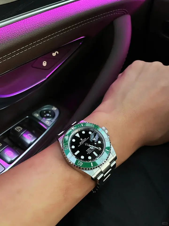Rolex-Submariner-m126610lv-0002 - Image 10