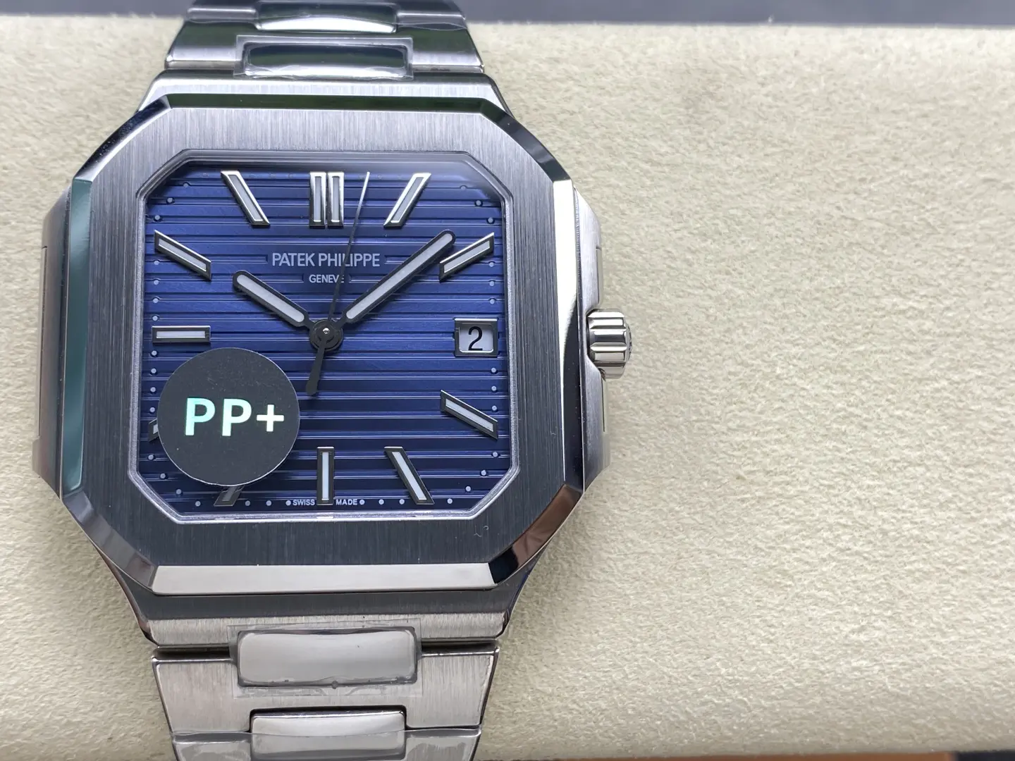 Patek Philippe Cubitus Blue Dial 40mm Ref. 7128/1G-001 - Image 2