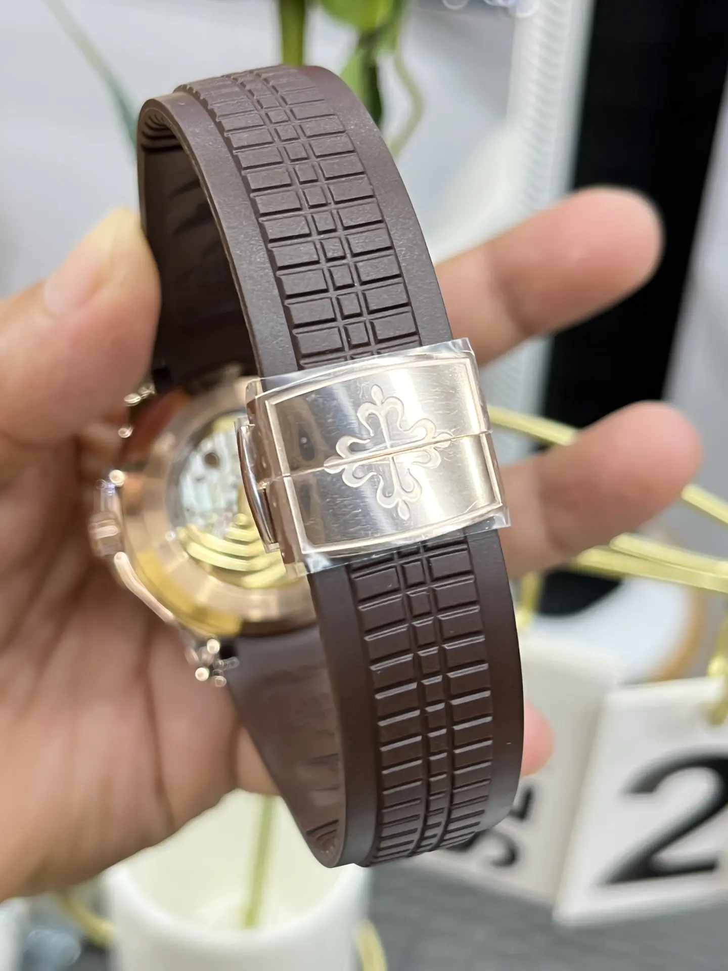 Patek Philippe Aquanaut Brown Embossed Arabic Dial 5164R-001 - Image 7
