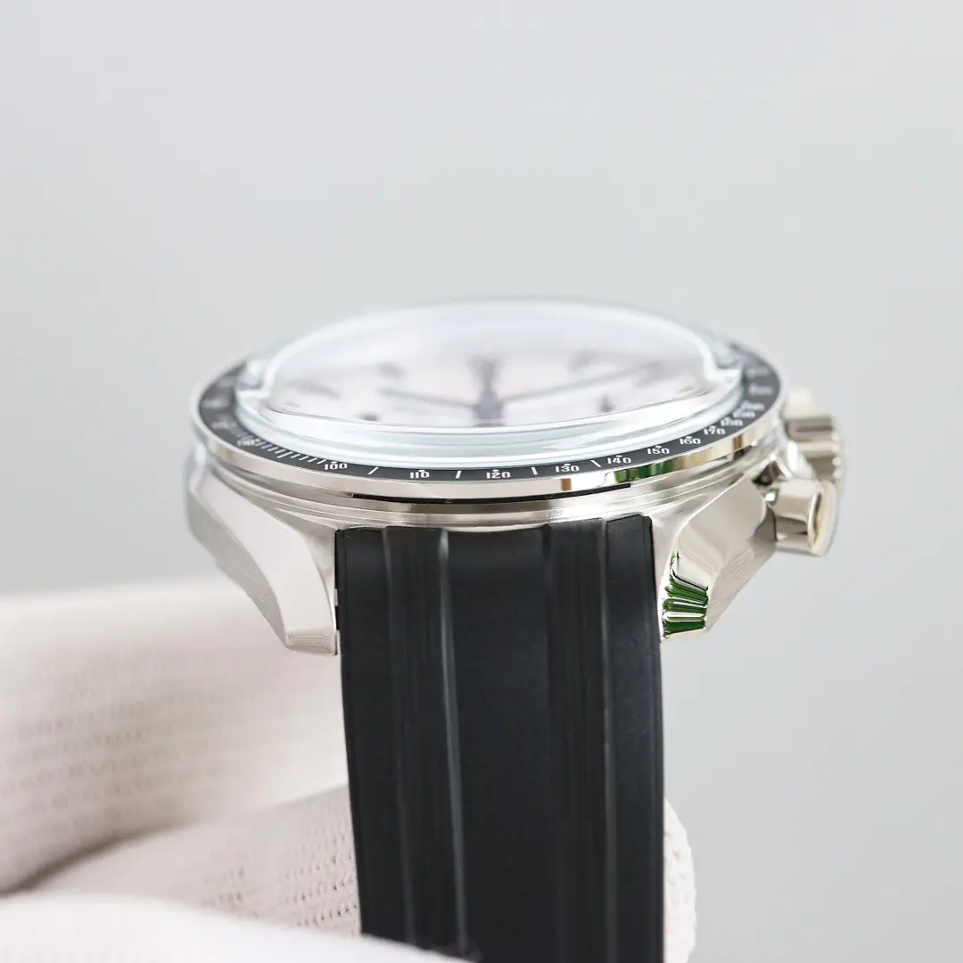 Omega Speedmaster Professional Moonwatch Steel White Dial 42mm Ref. 310.32.42.50.04.001 - Image 5