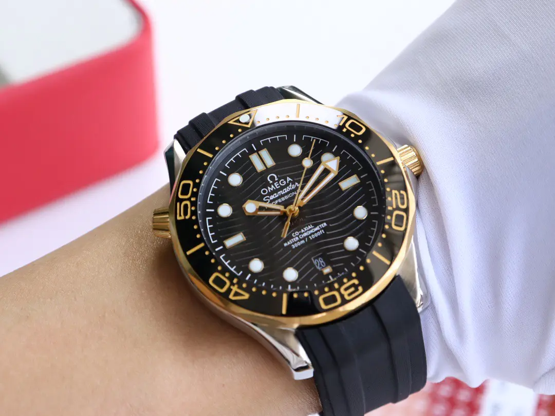 Omega Seamaster Diver 300m Black Dial 42mm Ref. 210.22.42.20.01.001 - Image 5