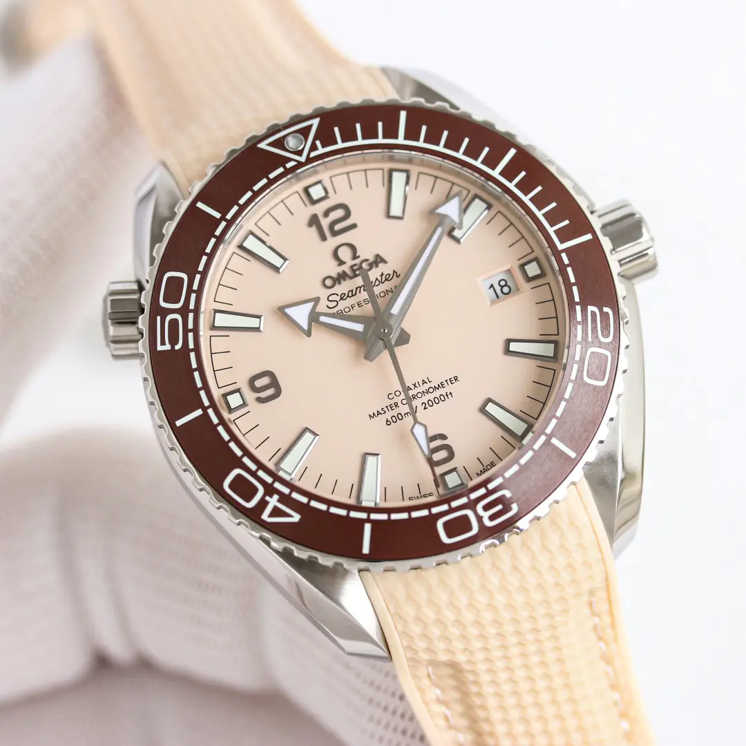 Omega Seamaster Planet Ocean 600m 43.5mm 215.32.44.21.09.001 - Image 3