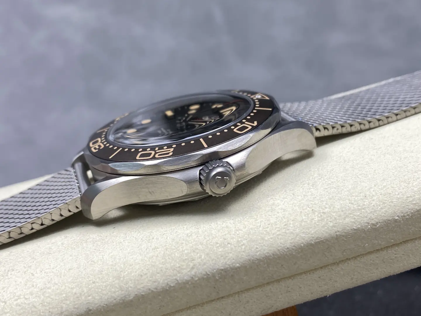 Omega Seamaster Diver 300m 'No Time to Die' James Bond 42mm Ref. 210.90.42.20.01.001 - Image 6