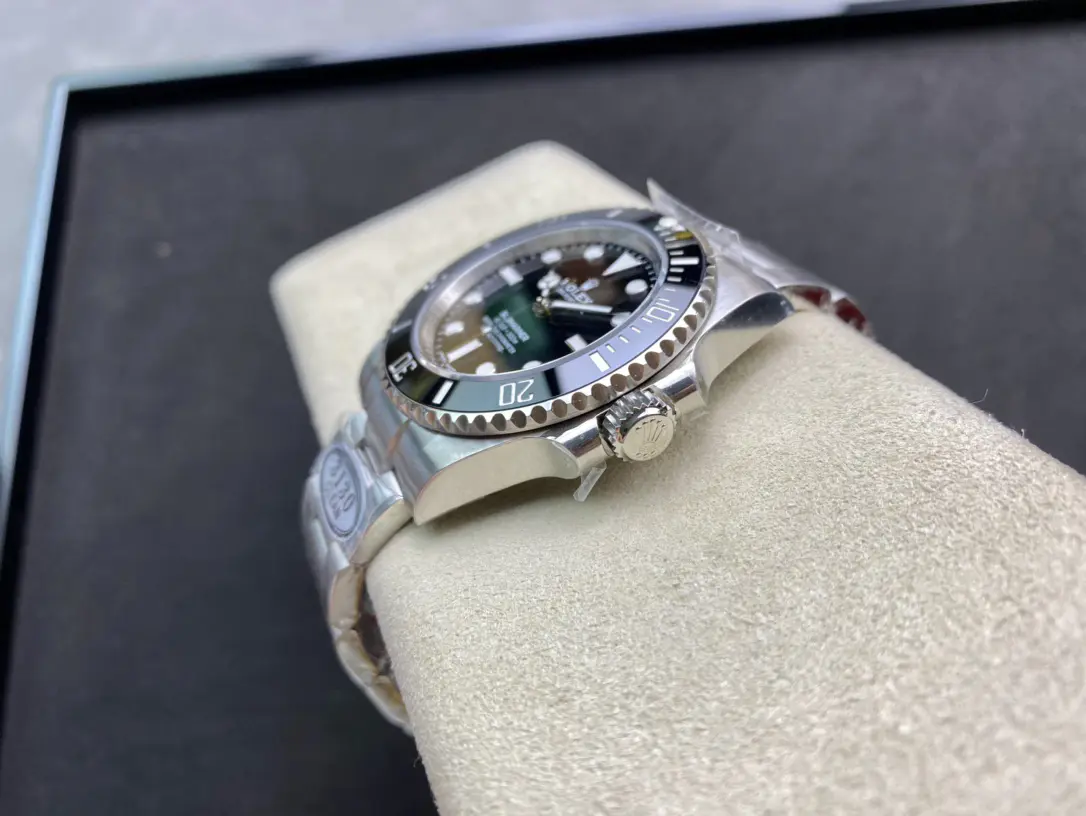 Rolex Submariner m124060-0001 - Image 6