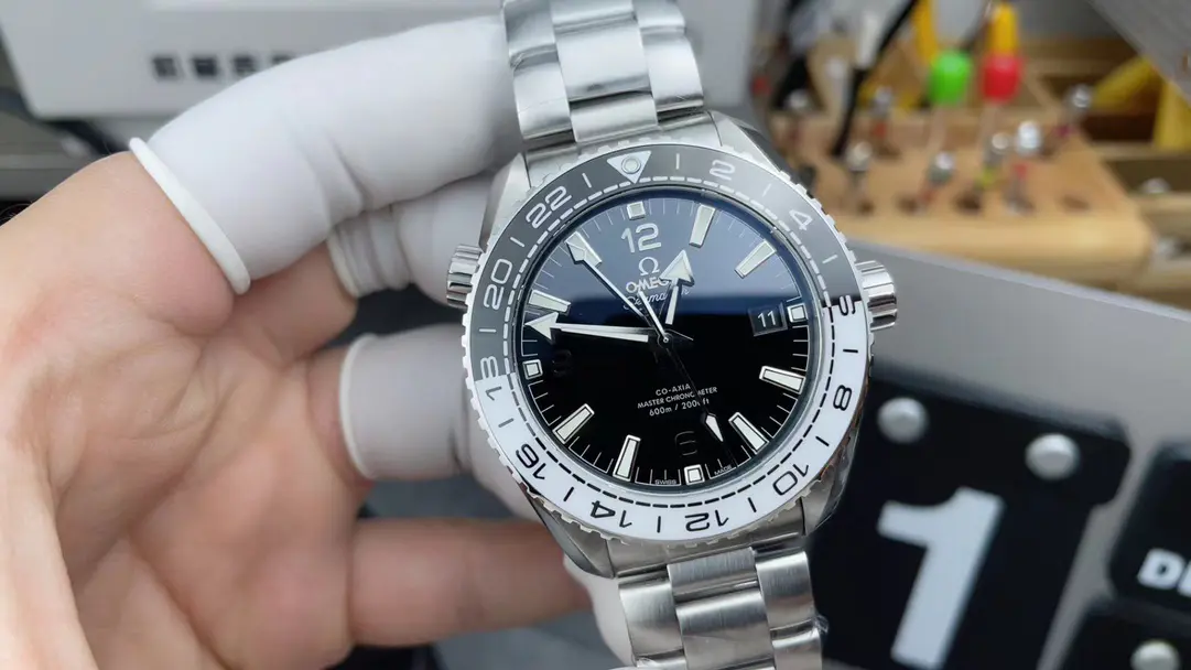 Omega Seamaster Planet Ocean 600m 43.5mm 215.30.44.22.01.001 - Image 2